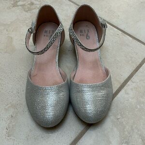 Big girls dress shoes size 3 Youth